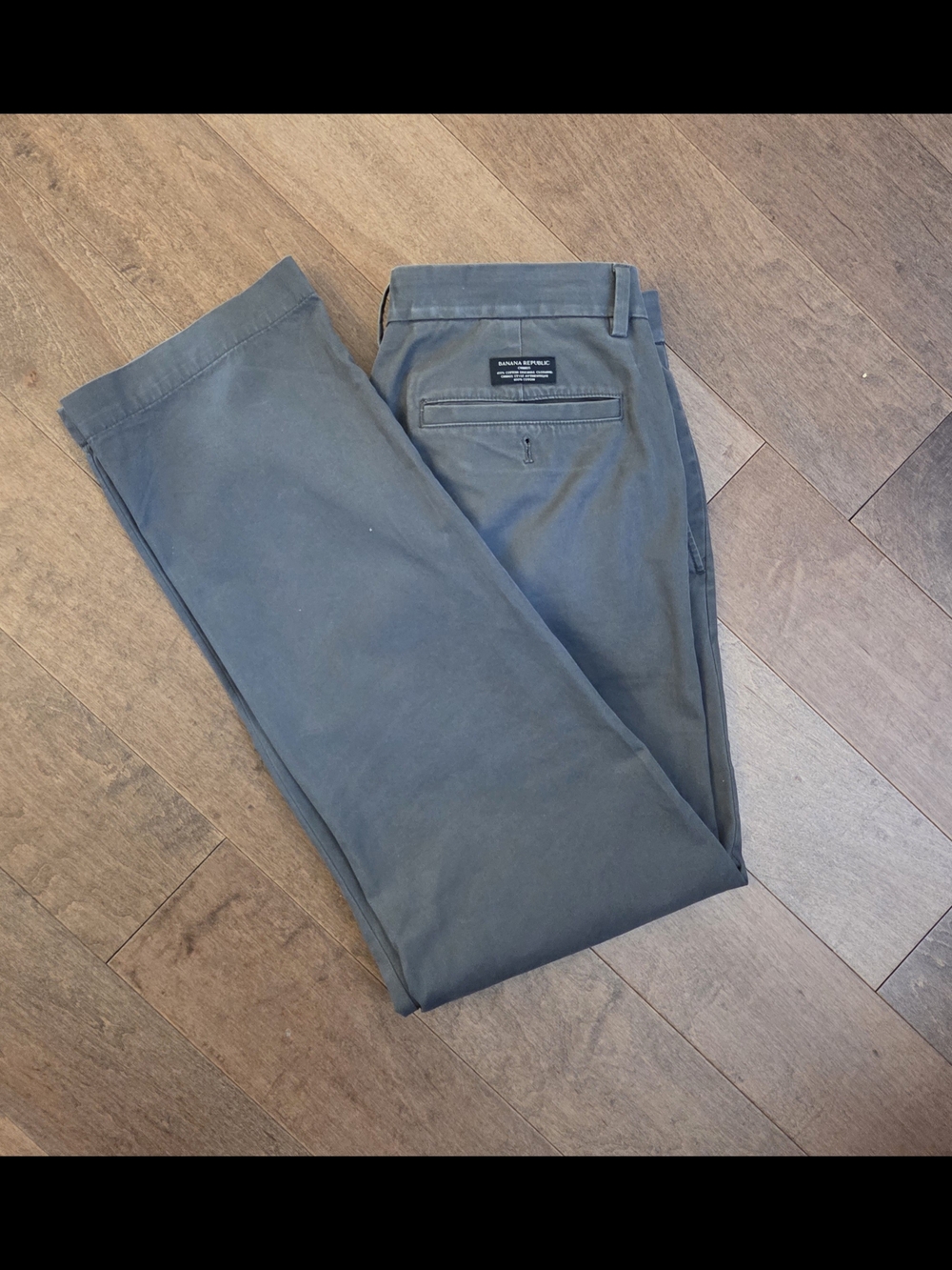Banana Republic Men's Chinos in Charcoal Gray
